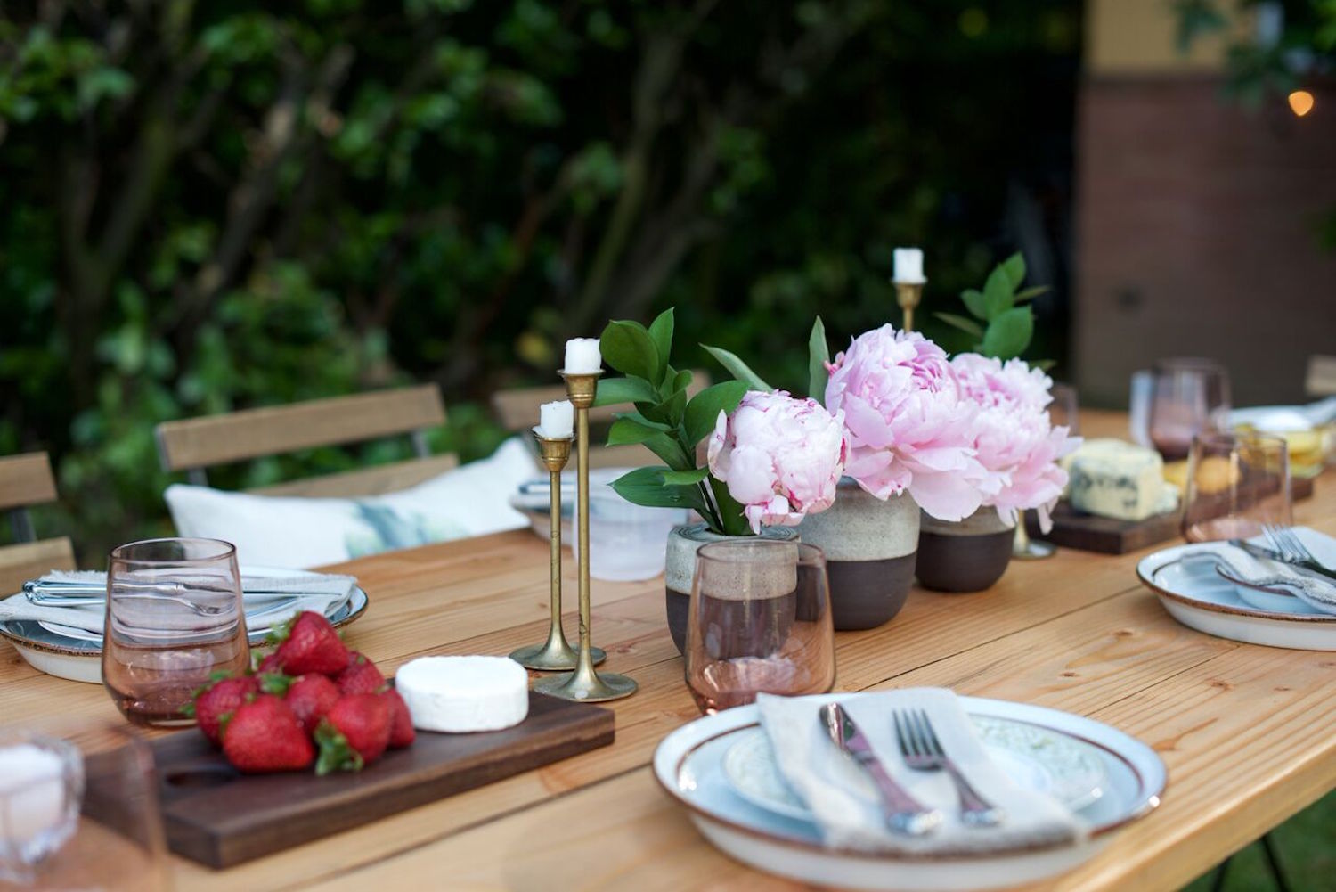 How to Host the Perfect Summer Dinner Party — jnaydaily