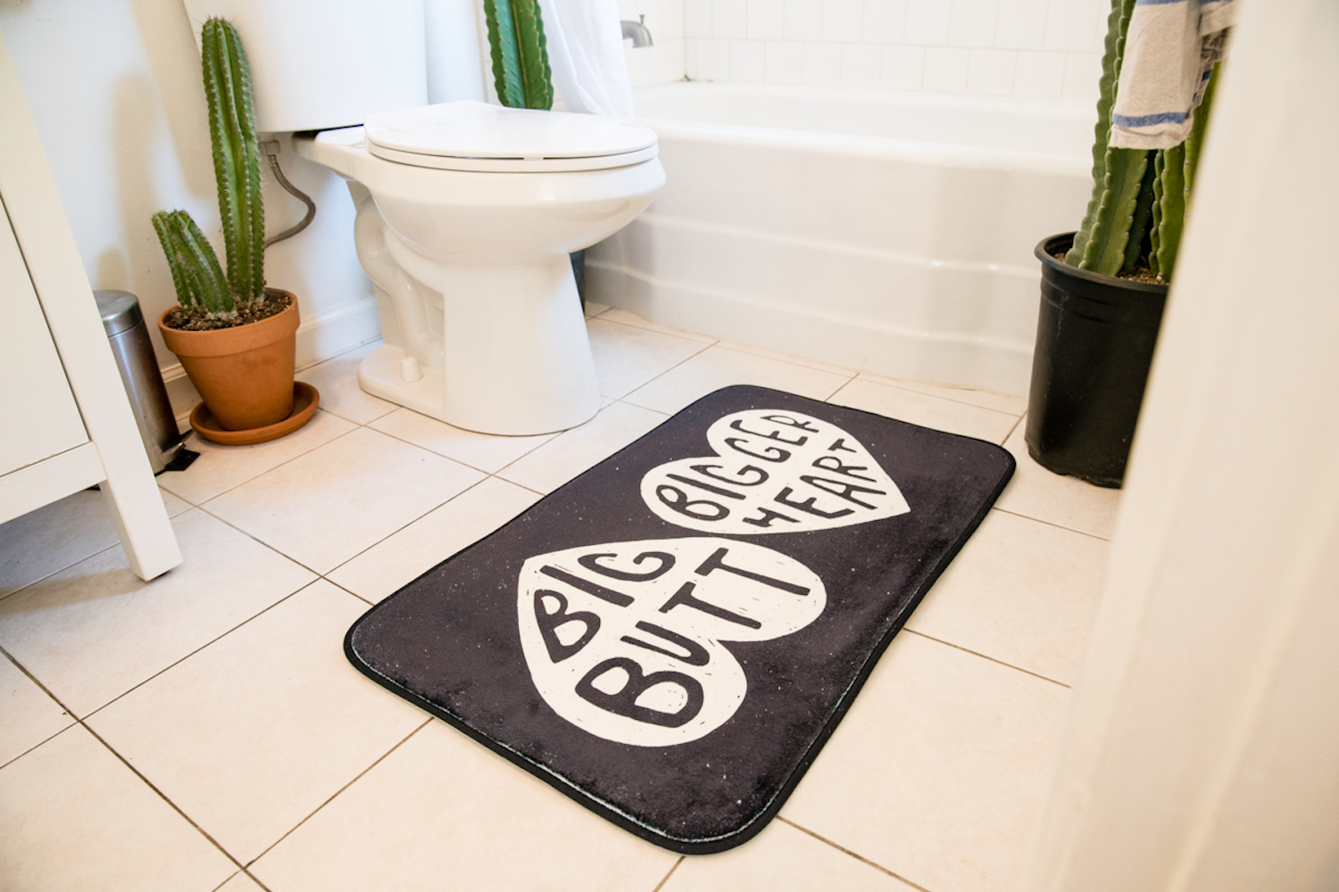 Bath Mats vs. Bath Rugs: Here's What You Should Know