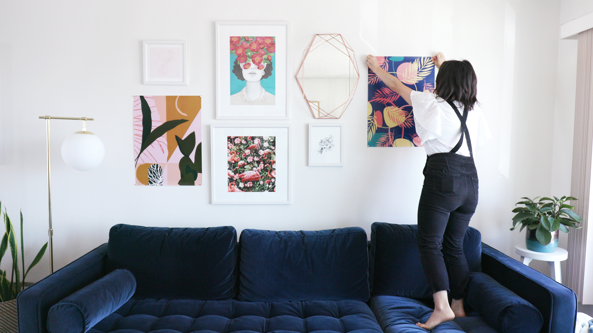 4 Creative Ways To Decorate The Same Wall w/ Arielle Vey [VIDEO