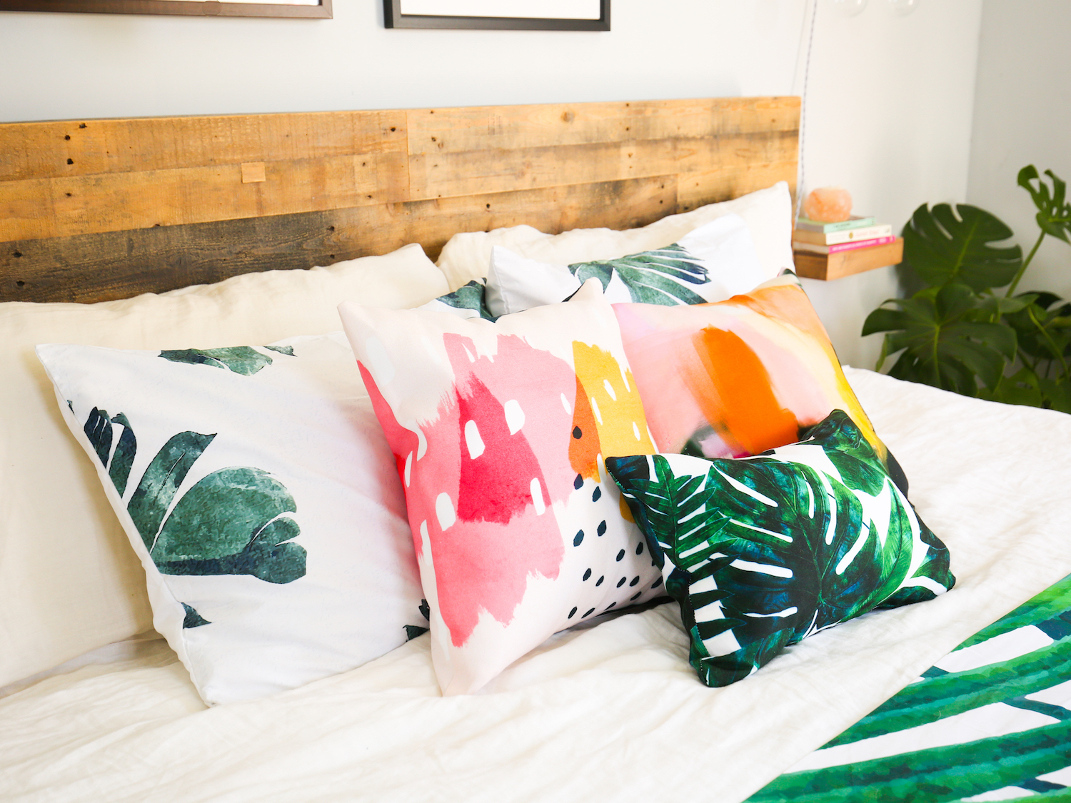 Your Guide to Cleaning Throw Pillows